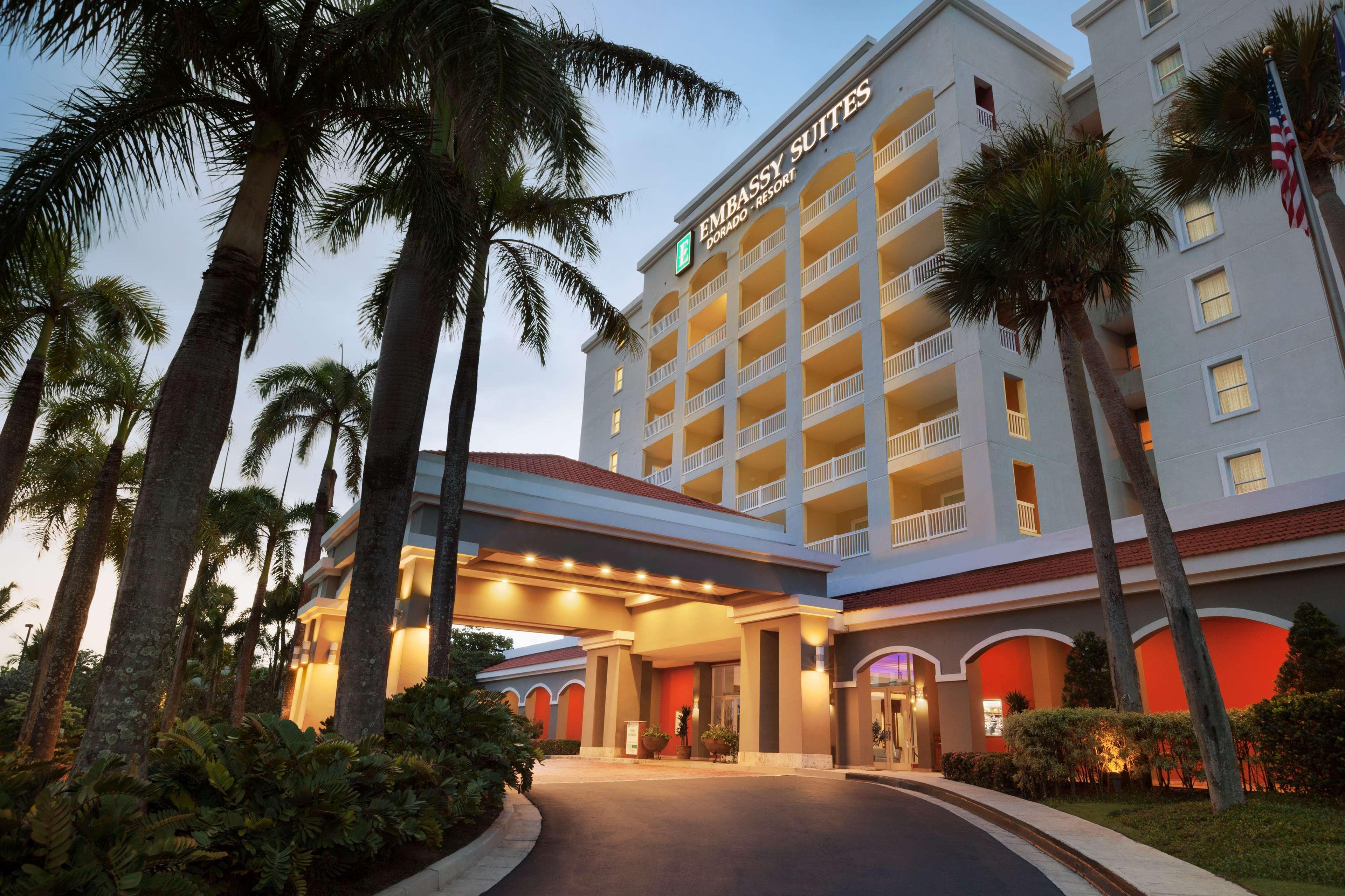 Embassy Suites By Hilton Dorado Del Mar Beach Resort Extérieur photo
