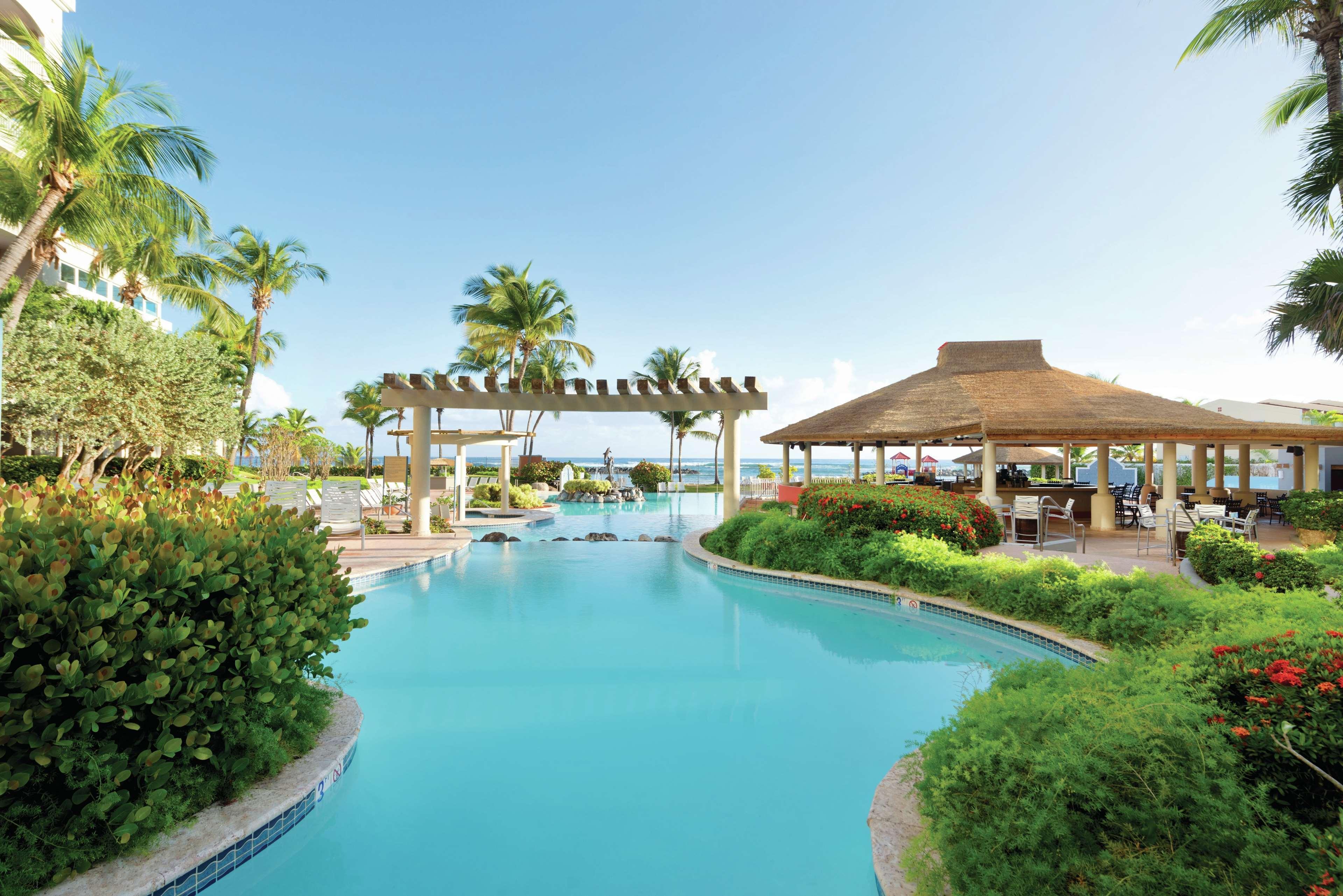 Embassy Suites By Hilton Dorado Del Mar Beach Resort Extérieur photo