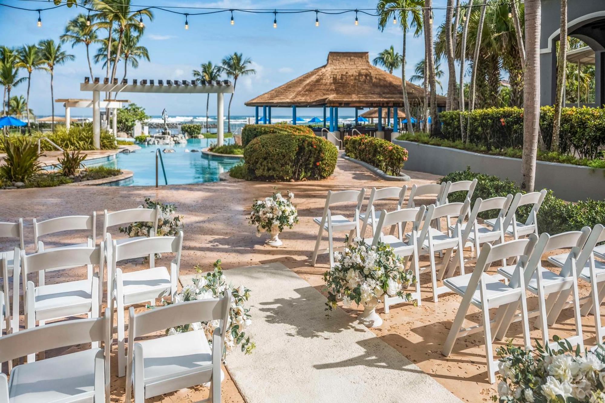 Embassy Suites By Hilton Dorado Del Mar Beach Resort Extérieur photo